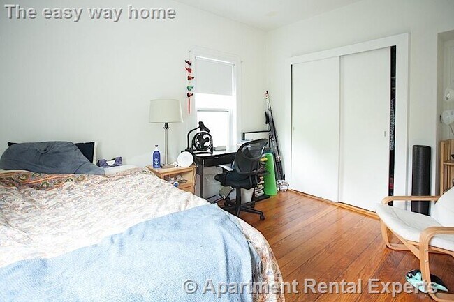 Building Photo - 50 Holyoke Rd