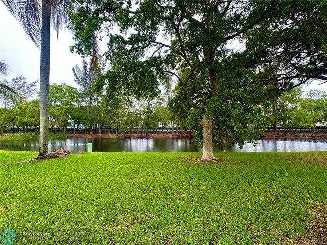 Building Photo - 378 Durham Cir