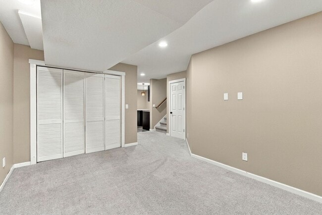 Building Photo - 1680 N Winchester Ct