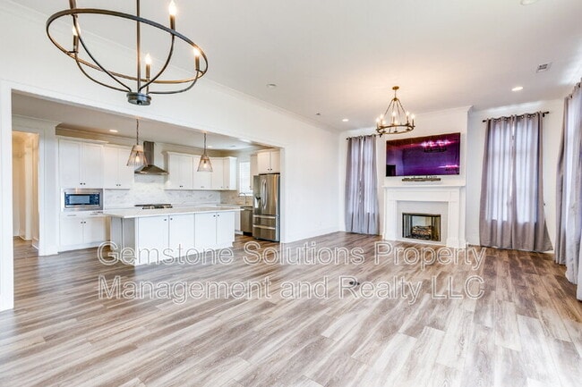 Building Photo - 7284 Ludlow Dr
