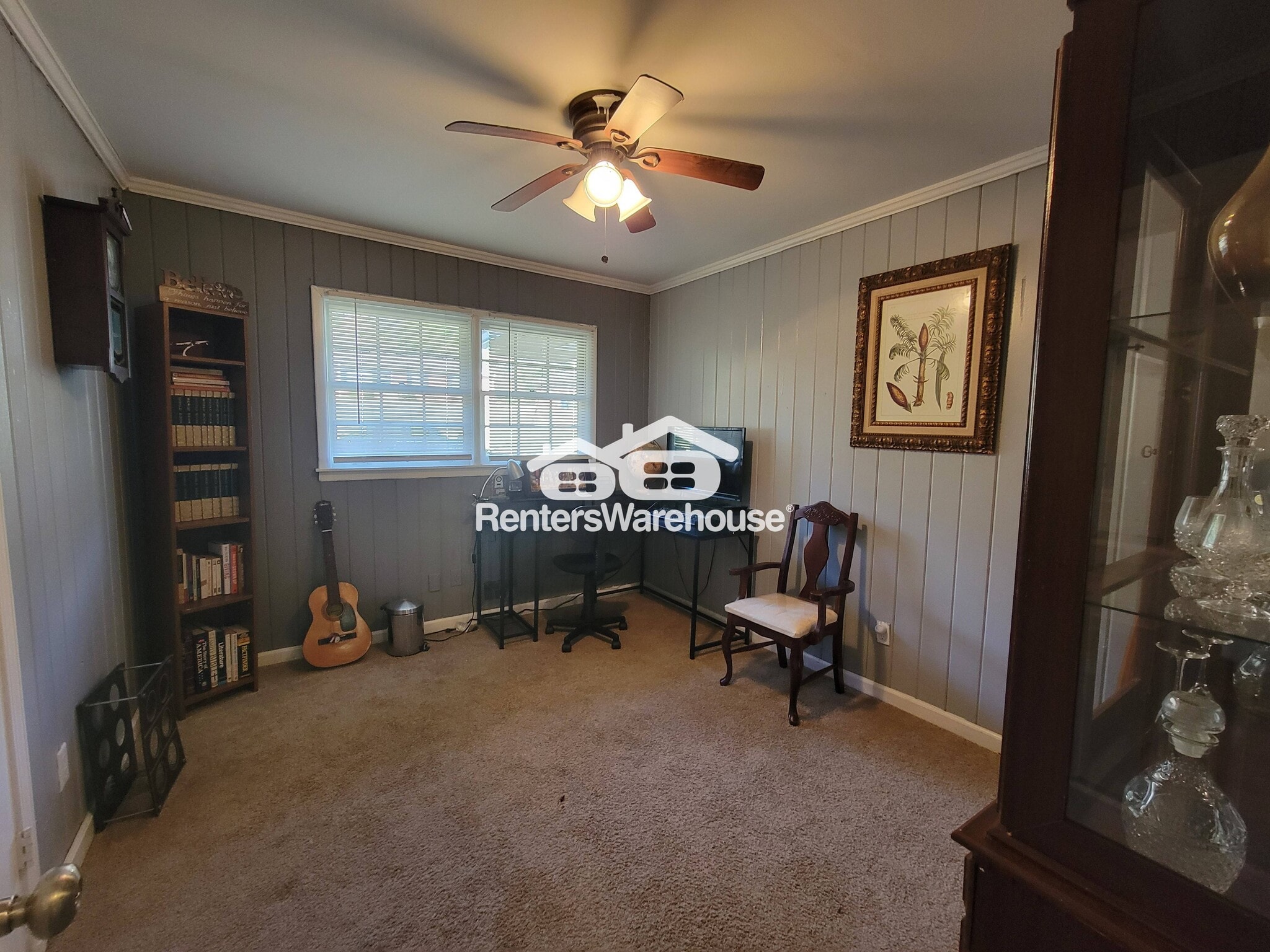 Building Photo - 3566 Highwood Dr SW