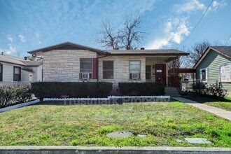Building Photo - 1322 W Malone Ave
