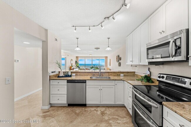 Building Photo - 1791-1A1a Jimmy Buffett Mem Hwy