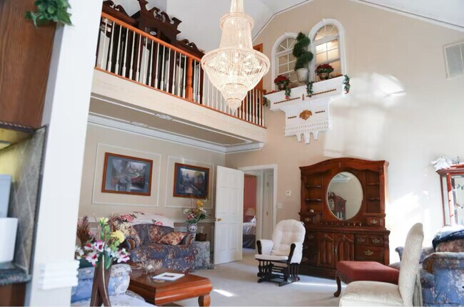 Building Photo - 3709 Woodburn Dr