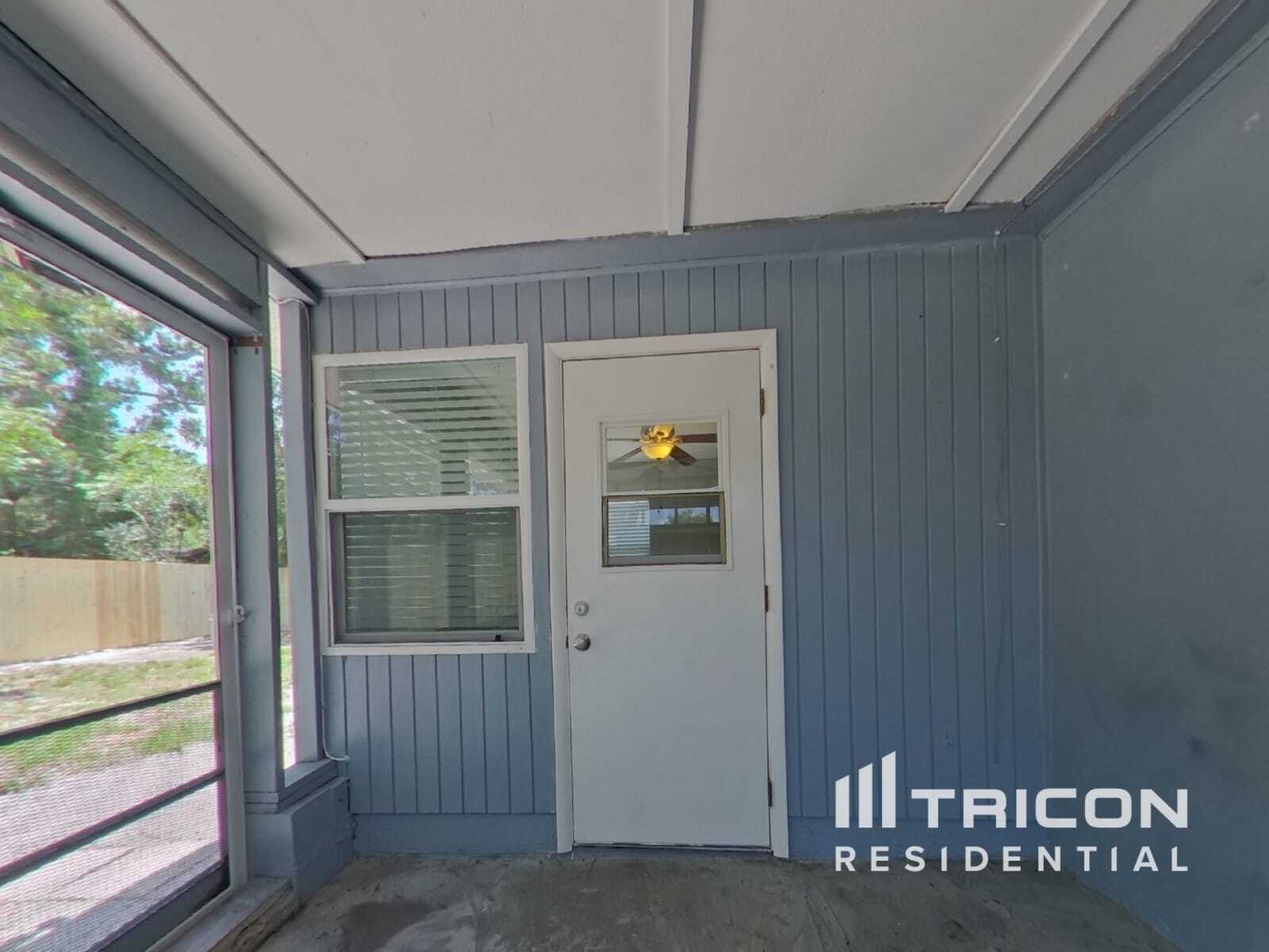 Building Photo - 131 E Virginia Ln