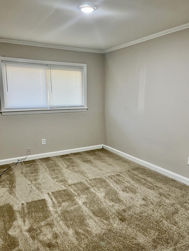 Building Photo - 2703 Wingate Ave