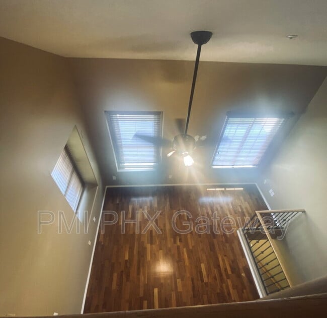 Building Photo - 1313 S Sabino Dr