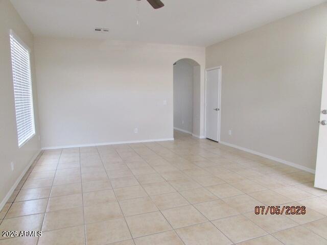 Building Photo - 6135 W Navajo Dr