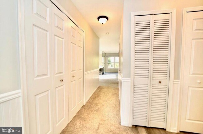 Building Photo - 5630 Ringwood Dr