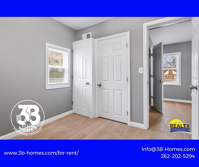 Building Photo - 4057 N 48th St