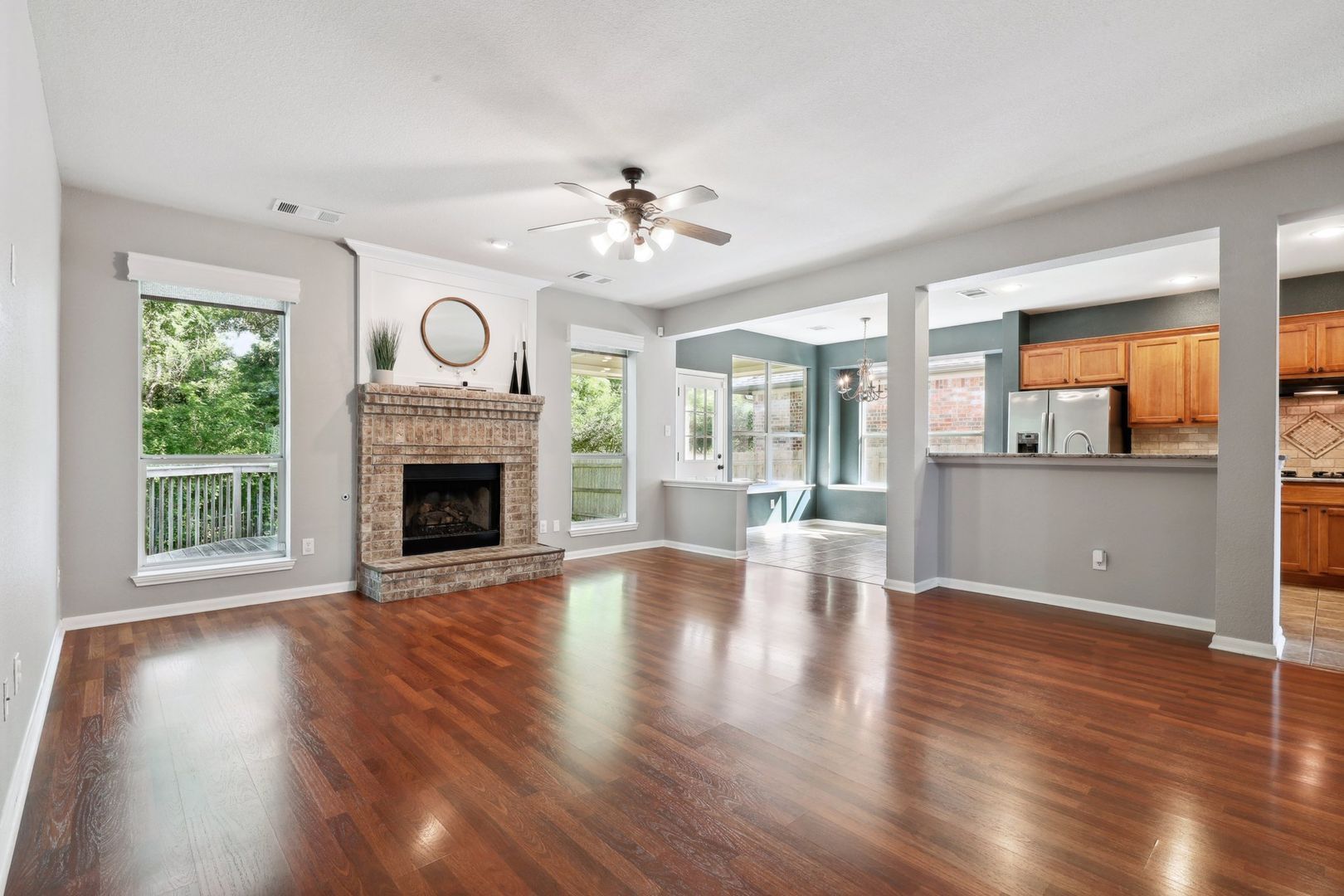 Building Photo - 3700 Harvey Penick Dr