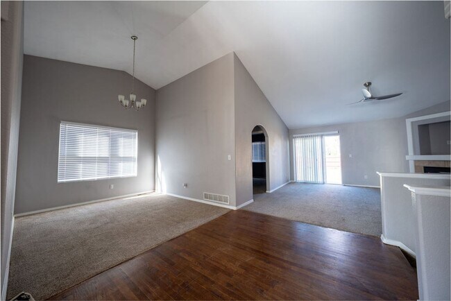 Building Photo - Stunning 4-bedroom, 3-bathroom home near Ft Carson!