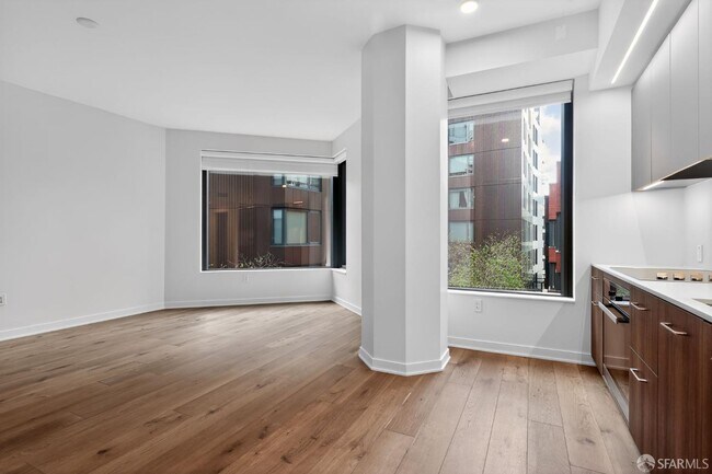 Building Photo - 280 Spear St