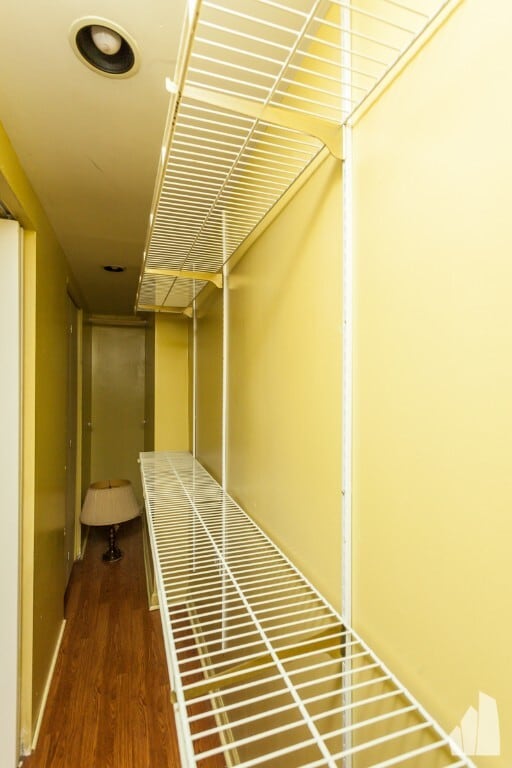 Building Photo - 2436 W Diversey Ave