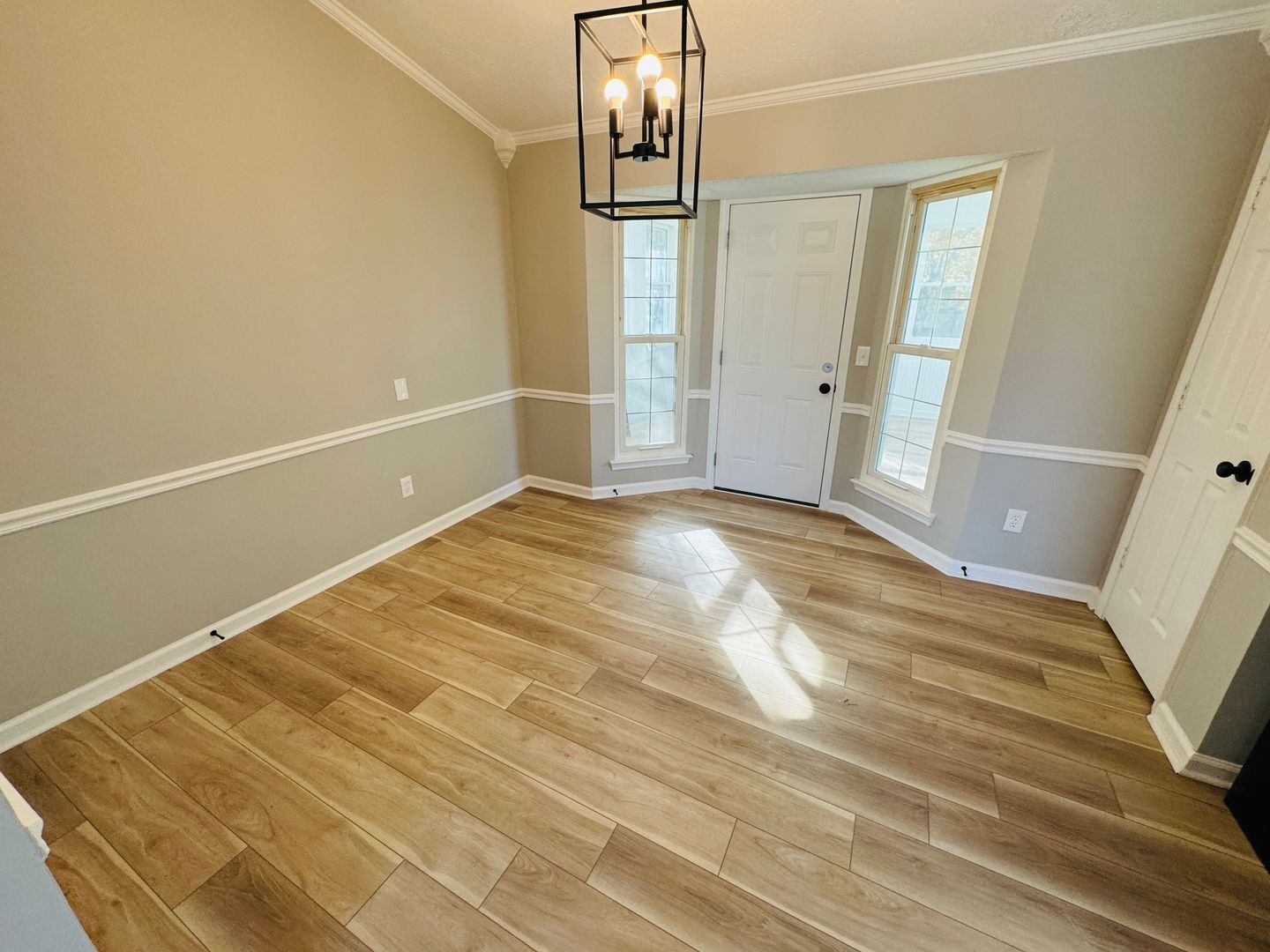 Building Photo - 4300 Brackenwood Dr