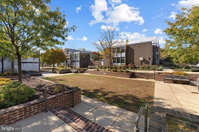 Building Photo - 1378 4th St SW