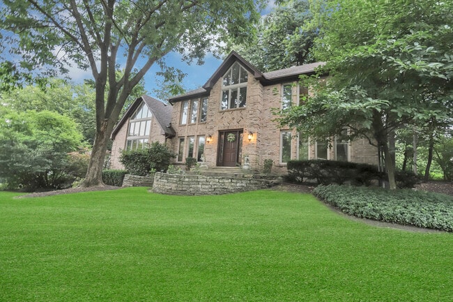 Building Photo - 985 Chapel Ct N