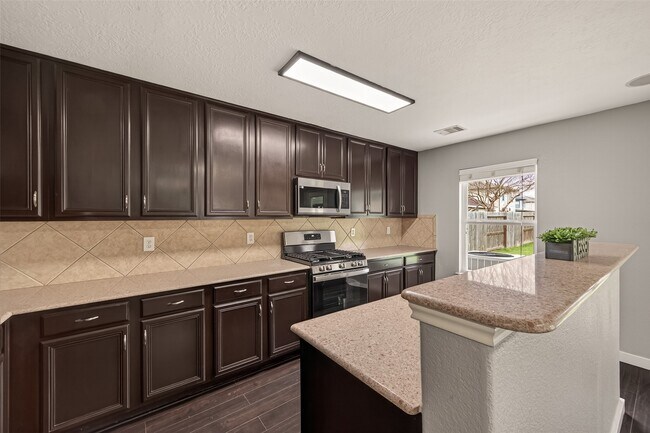 Building Photo - 18302 Walden Gate Ln