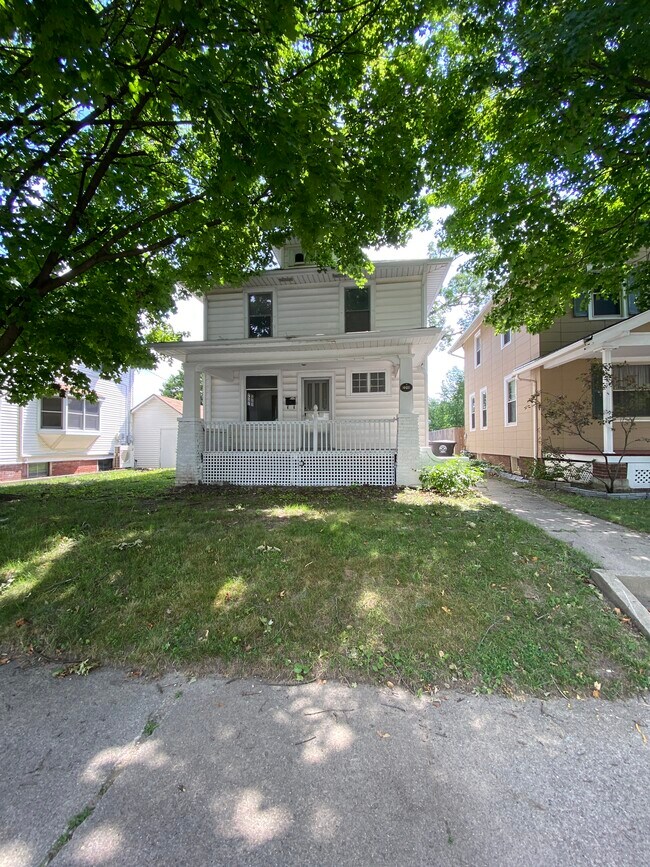 Primary Photo - 2210 Kentucky Ave