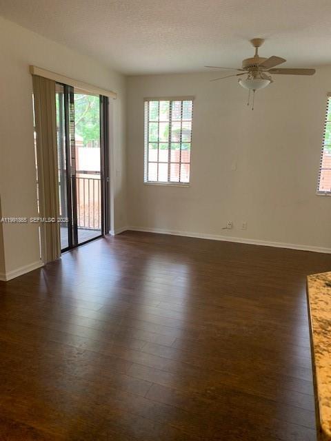 Building Photo - 2800 Kinsington Cir