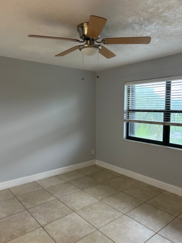 Building Photo - 701 N Indian River Dr