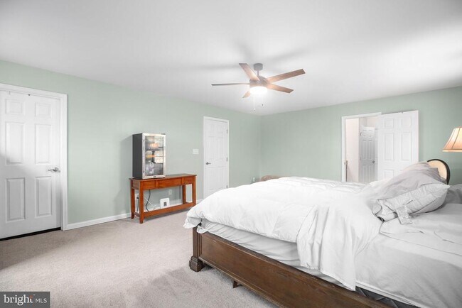 Building Photo - 71 Bismark Dr