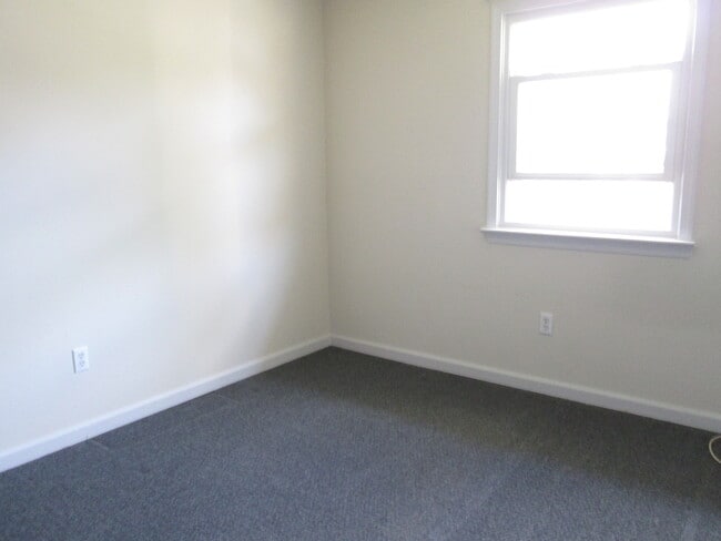 Building Photo - 115 Evans Run Dr