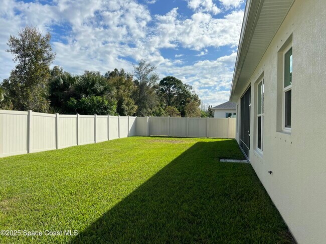Building Photo - 4305 Negal Cir