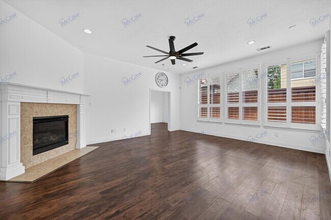 Building Photo - 2208 Grizzly Run Ln