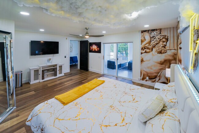 Building Photo - 2609 Center Ave