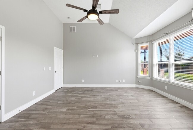Building Photo - 6231 Presidio Canyon Dr