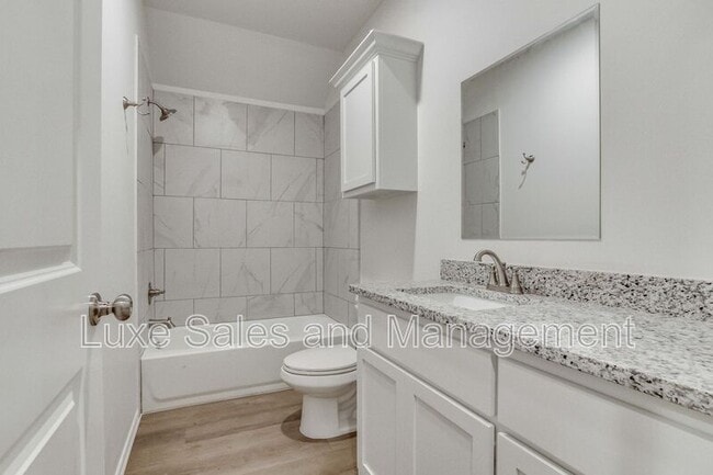 Building Photo - 11613 Mackenzie Wy