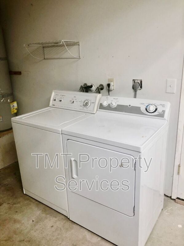 Building Photo - 169 Pierpoint Cir