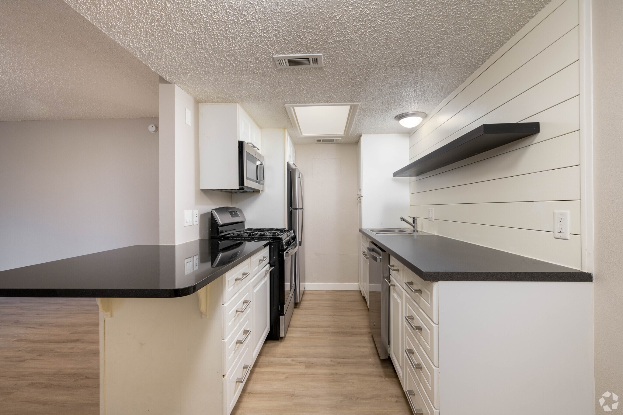 The Chelsea 5106 N Lamar Blvd Austin TX 78751 Apartment Finder