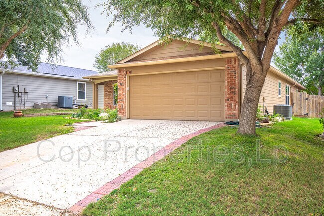 Building Photo - 5132 Columbia Dr