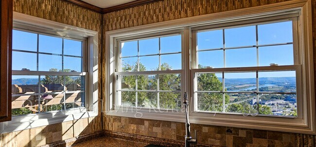 Building Photo - Stunning River & Mountain Views in South Pittsburg, Tennessee