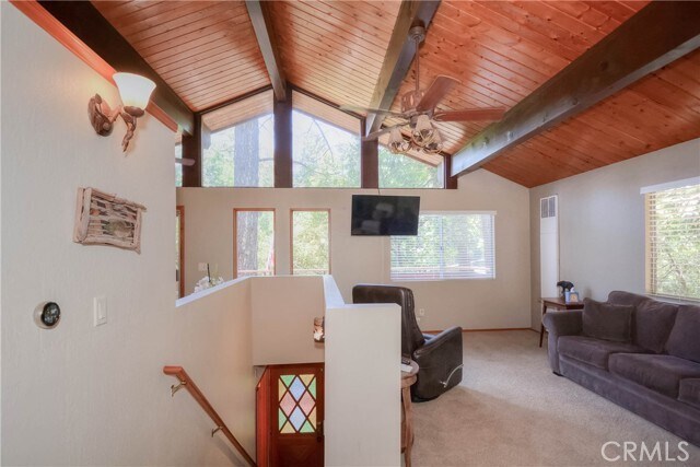 Building Photo - 828 Fern Dr