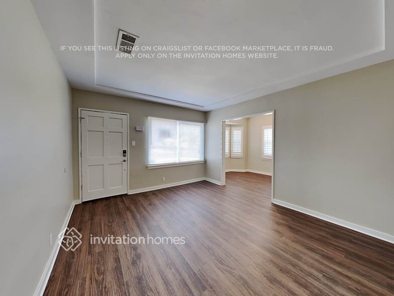 Building Photo - 6556 Beeman Ave