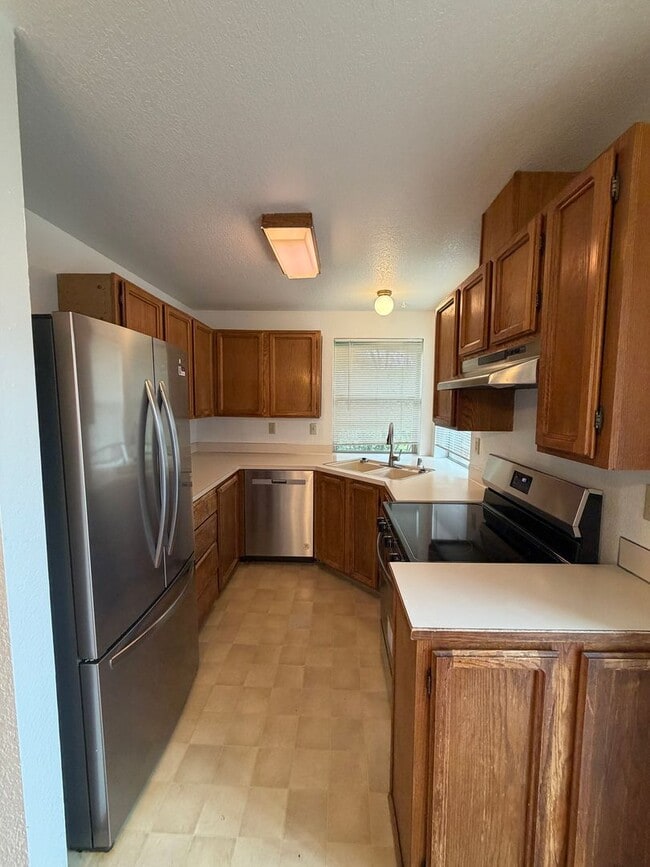 Building Photo - 1474 Diamond Rd SE