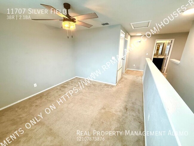 Building Photo - AVAILABLE NOW! Two Story 3 Bedroom / 2.5 B...