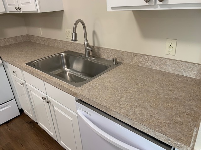 Building Photo - 1668 Brownstone Blvd