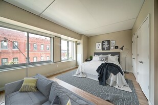 Building Photo - 275 3rd St