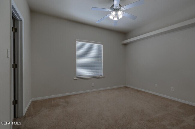 Building Photo - 6030 Laguna Vista Dr