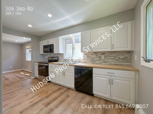 Building Photo - 306 3rd Rd
