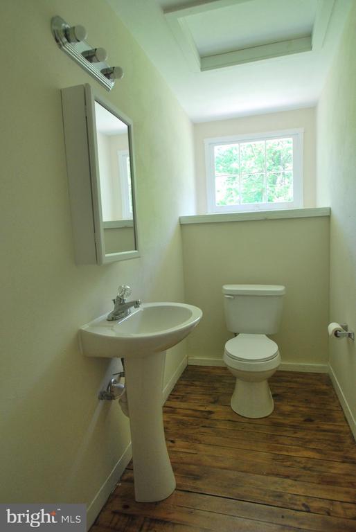 Building Photo - 23131 Oakham Farm Ln