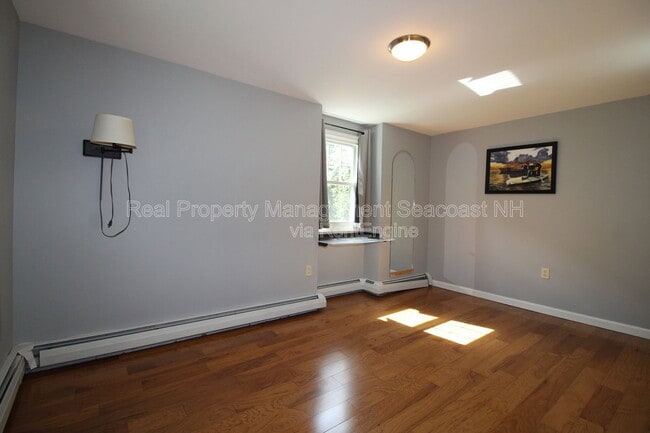 Building Photo - 21 Cutts Rd