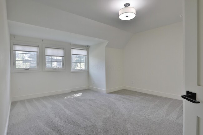 Building Photo - 125 S Knox St