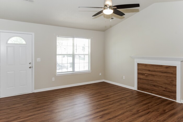 Building Photo - 112 Fox Chase Trail