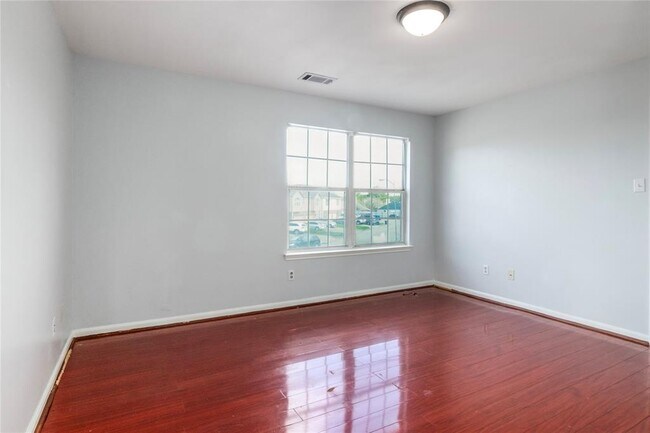 Building Photo - 6427 Waldron Dr