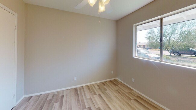 Building Photo - $1,450 For Lease Updated 2 bedrooms-1 Bathrooms in a Duplex With Attached Carport & Laundry Room ...